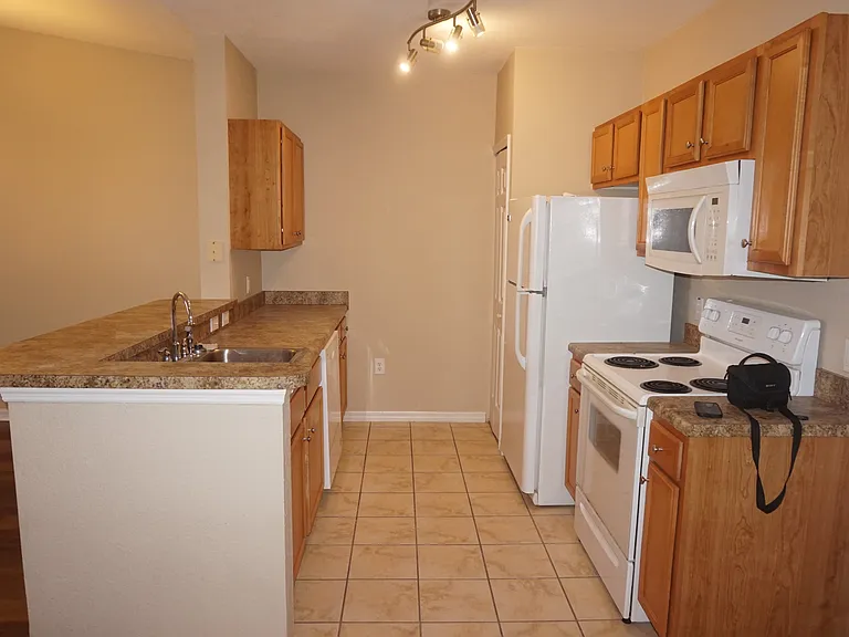 5550 E Michigan St #3324 — Photo 9