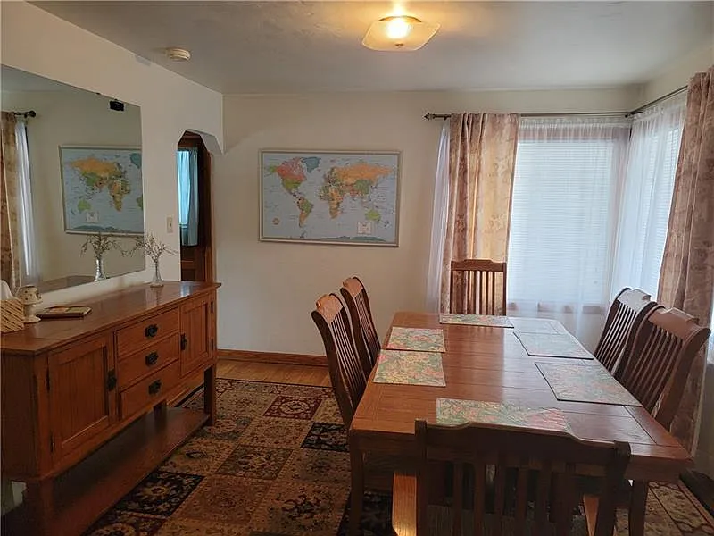 302 South Drive — Photo 2