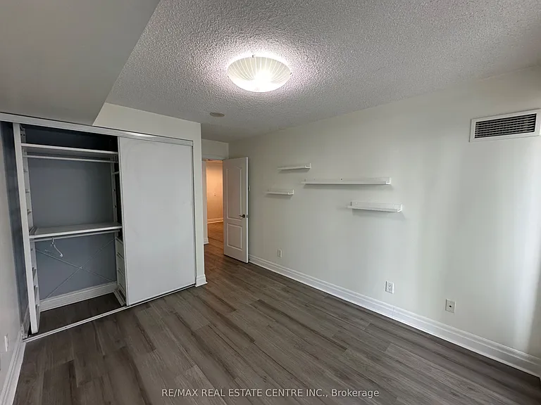 2121 Lake Shore Blvd W #816 — Photo 15