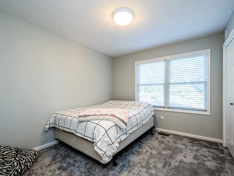 2687 Niles Rd — Photo 22