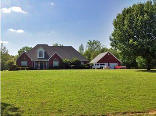 413 Ridgecrest Ln, Killen, AL 35645