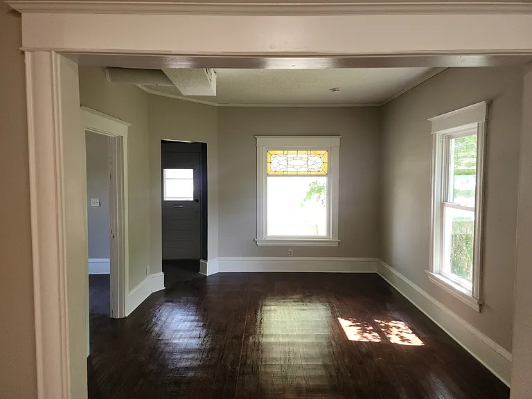 2550 Madison St NE — Photo 7