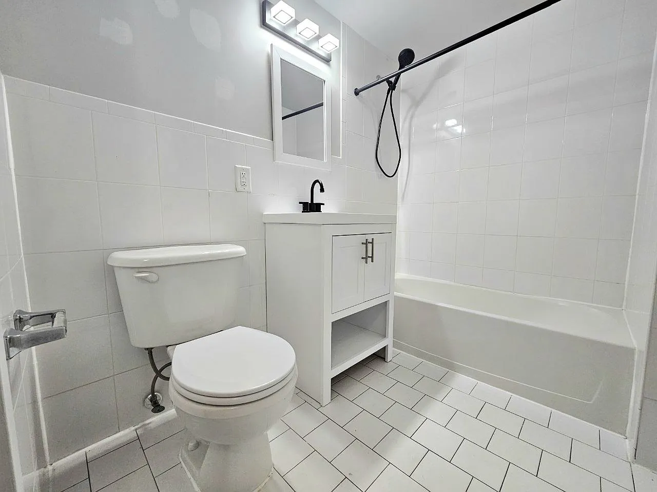 Studio, 600 sqft, $1,625 — Photo 3