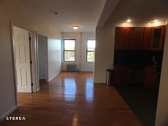 Rented by Sterea Agency