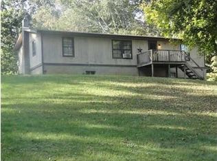 8415 State Route 757 NW, Somerset, OH 43783