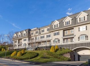 255 Winter St UNIT 102, Waltham, MA 02451