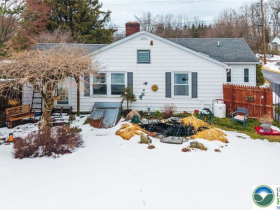 5th image of 100 Ridge Rd