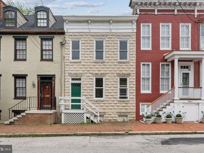 11 1/2 College Ave, Annapolis, MD, 21401