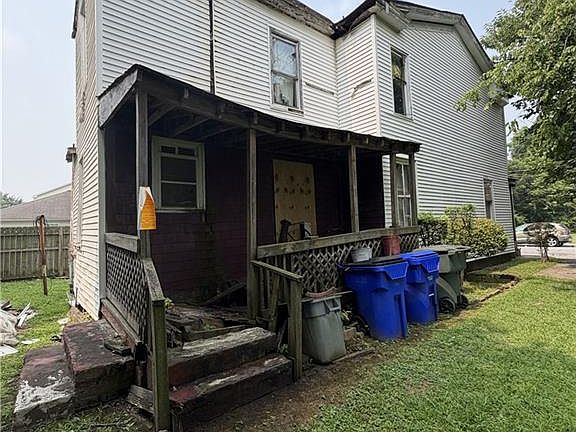 3rd image of 424 Clifton St