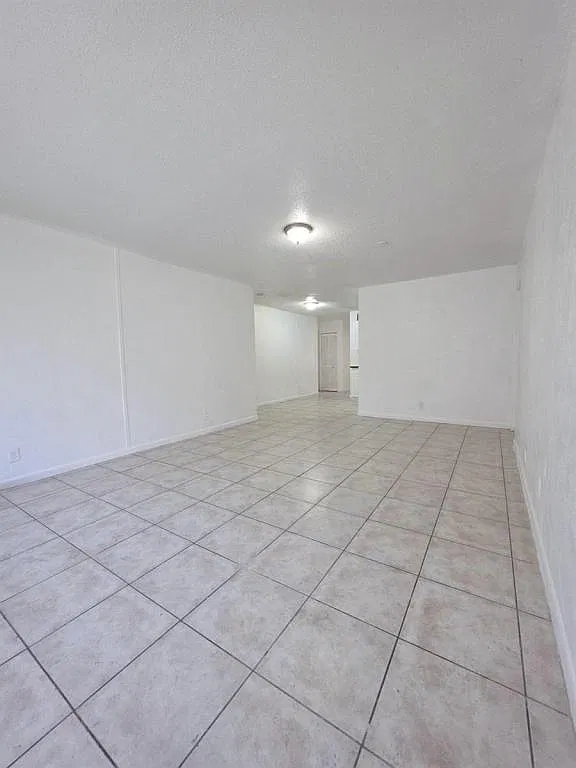 5631 NW 27th Ct — Photo 1