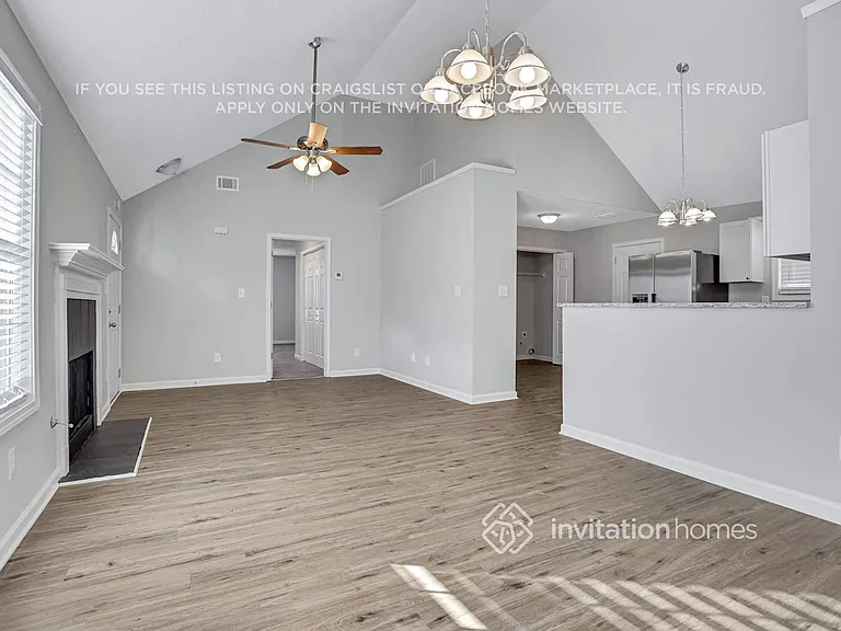1092 Abington Ct — Photo 8