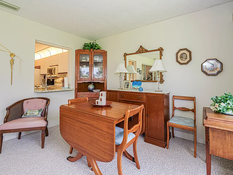 847 Lake Orchid Cir — Photo 26
