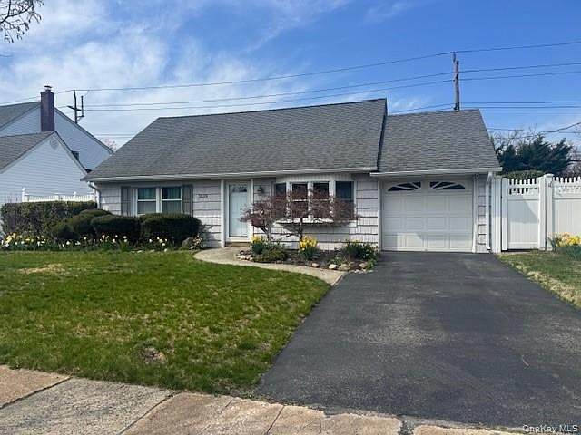 1st image of 3519 Princeton Drive N