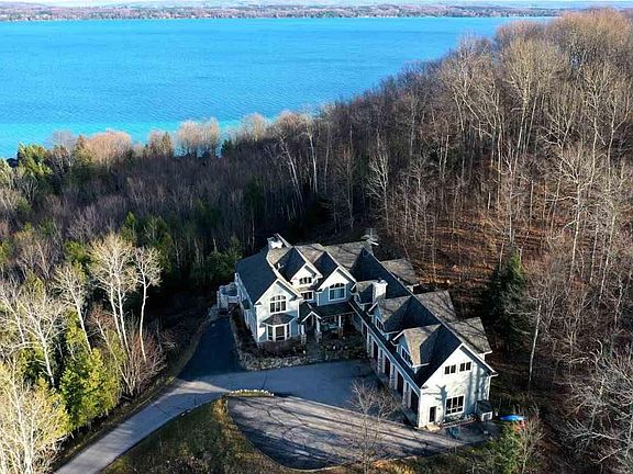 3rd image of 4444 NW Torch Lake Dr