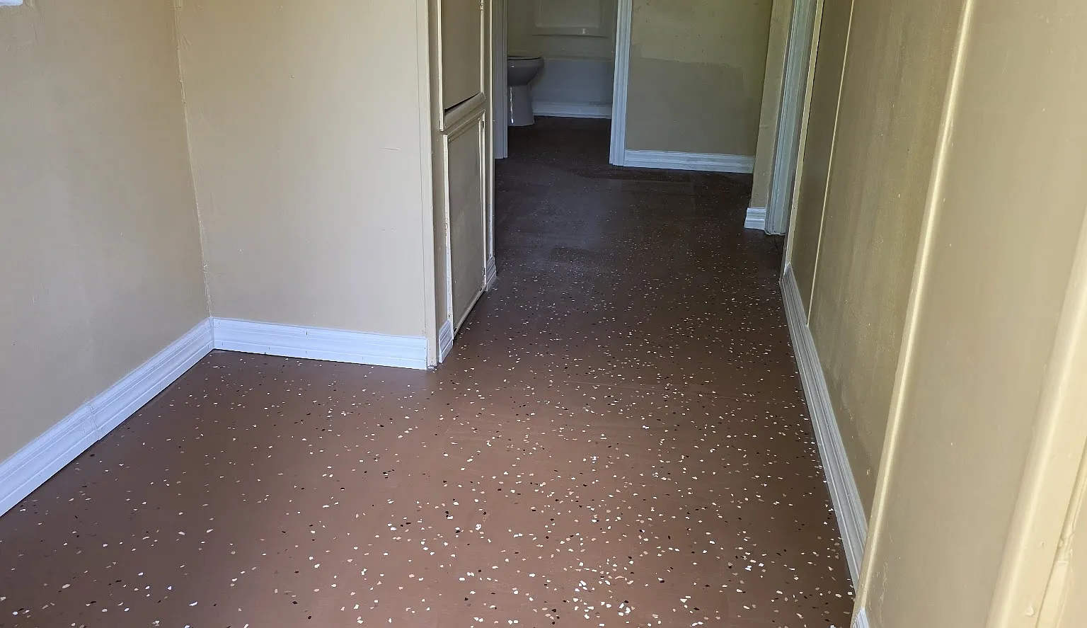 3 bed, $1,250 — Photo 1