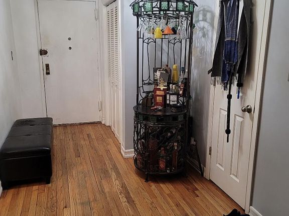 3rd image of 610 Waring Ave APT 2
