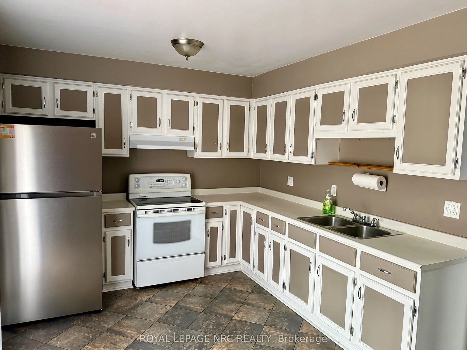 2 bed, $1,950 — Photo 4