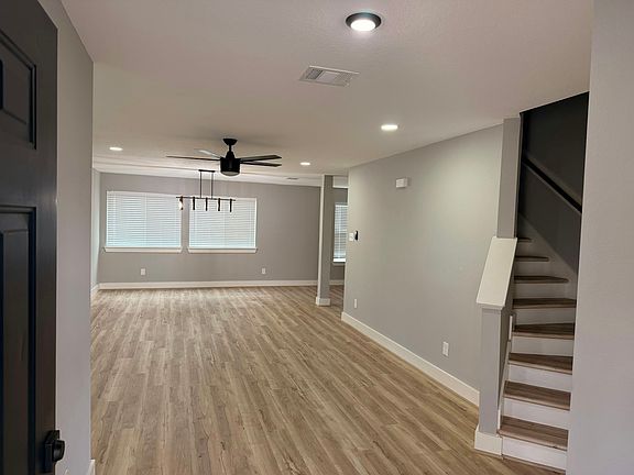2nd image of 10651 Cobblecreek Way
