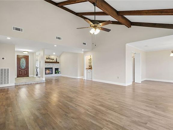 5th image of 511 Cross Gates Blvd