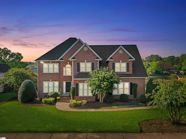 303 Ladykirk Ln, Greer, SC 29650