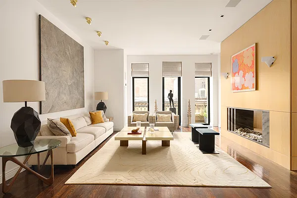 Living room, photo 5