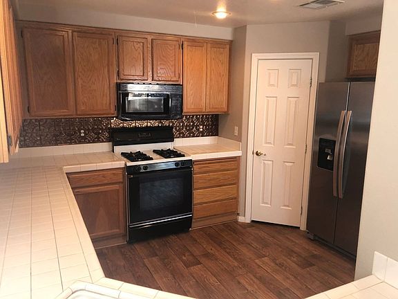 3rd image of 3024 Misty Harbour Dr