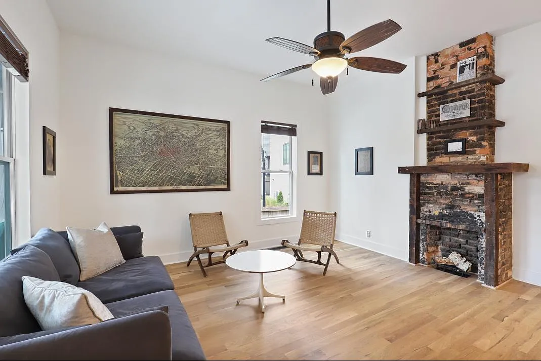 70 Lucy St SE — Photo 3
