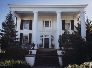 12 Madison Pl, Staunton, VA 24401