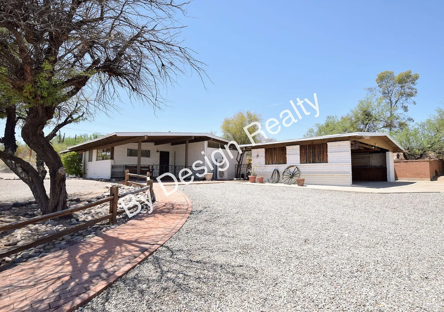 Indian Ridge 4 Bed 2 Bath with Mountain Views on .67 Acres of Land — Photo 1