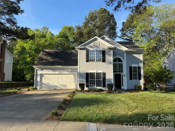 3129 Crescent Knoll Dr, Matthews, NC 28105