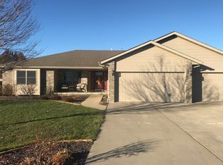 1129 Juniper Pl, Chatham, IL 62629