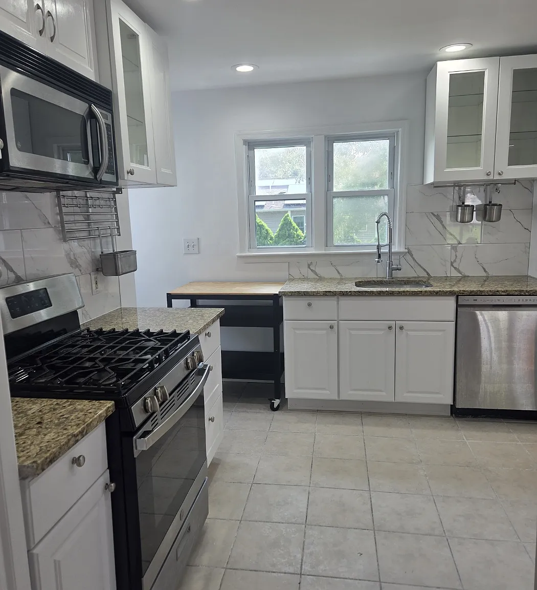 3 bed, $3,800 — Photo 2