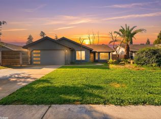 1967 N Ventura Ave, Farmersville, CA 93223
