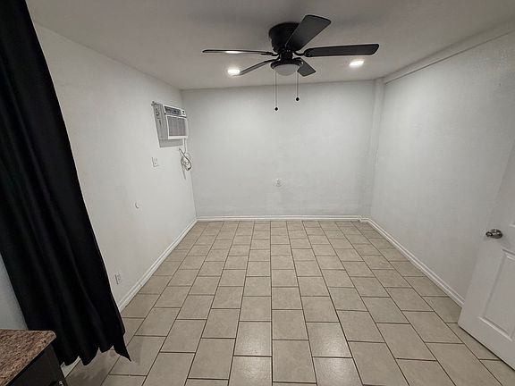 3rd image of 839 W Orange Ave #1