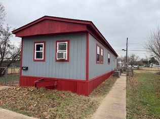 309 N Cimarron St, Hennessey, OK 73742