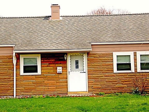 3rd image of 2727 9th St