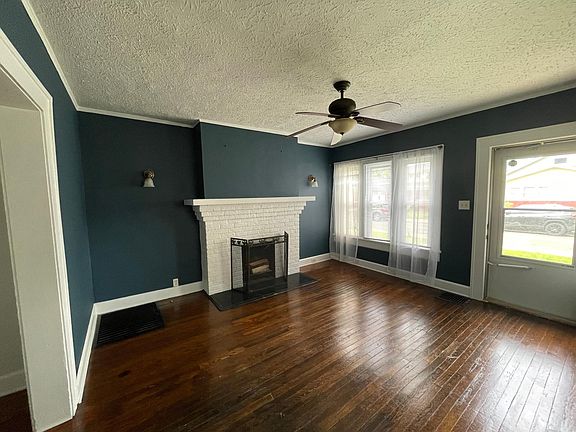 3rd image of 4703 Guilford Ave