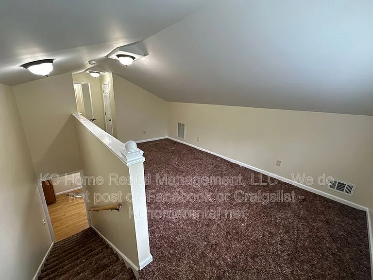 1127 Sherman Ave — Photo 25