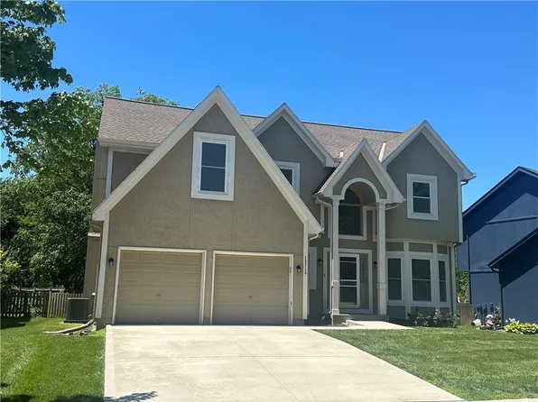 12115 Goodman St, Overland Park, KS 66213