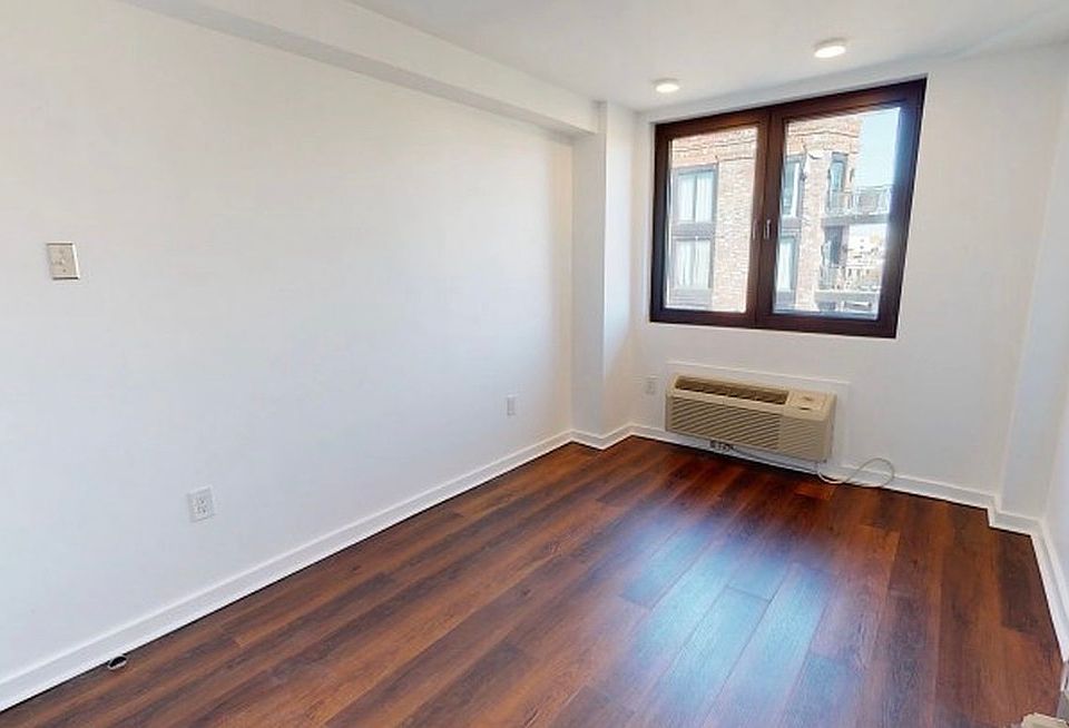 1st image of 874 Willoughby Ave #306