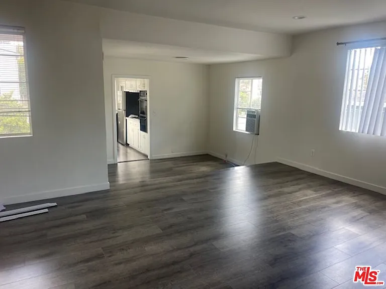 1845 1/2 S Beverly Glen Blvd — Photo 4
