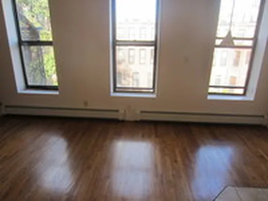 Rented by Link NY Realty | media 30