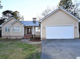425 McNaron Dr, Gadsden, AL 35904
