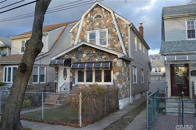 1st image of 118 Ave 189 St