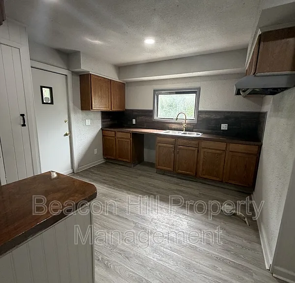 12609 Dove Ave — Photo 3