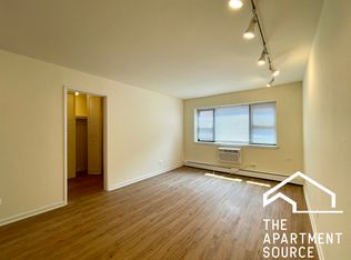 6006 N Kenmore Ave APT 104, Chicago, IL 60660