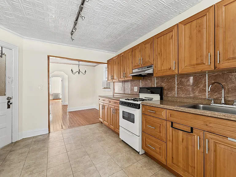 151 Berry St #3L — Photo 4