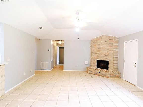 4th image of 13214 Chipman Glen Dr
