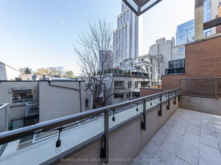 80 Yorkville Ave #303 — Photo 27