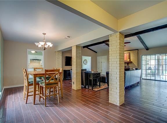 5th image of 205 Glenmere Dr